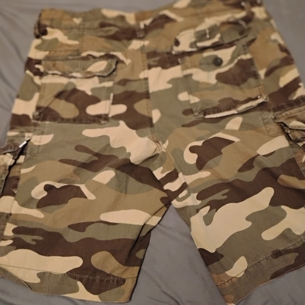 MEN SHORTS